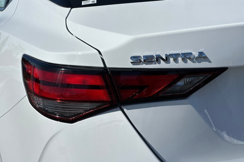 New 2025 Nissan Sentra SV w/ Trunk Package image 31