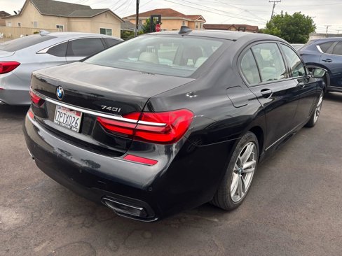 Used 2016 BMW 740i image 5