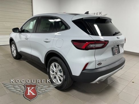 New 2025 Ford Escape Active image 4