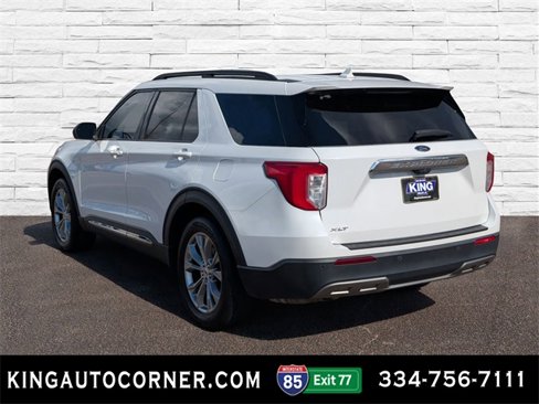 Used 2021 Ford Explorer XLT w/ Equipment Group 202A image 7