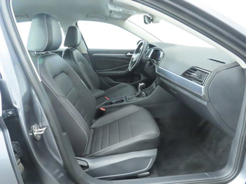 Certified 2024 Volkswagen Jetta SE image 21