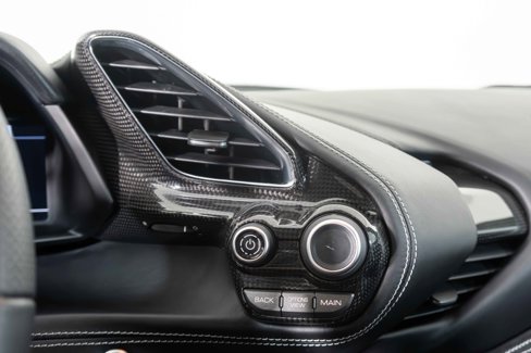 Used 2016 Ferrari 488 Spider image 33