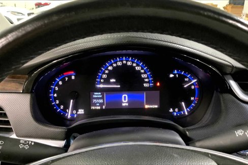 Used 2015 Cadillac XTS Luxury image 25