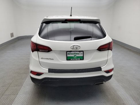 Used 2018 Hyundai Santa Fe Sport image 6