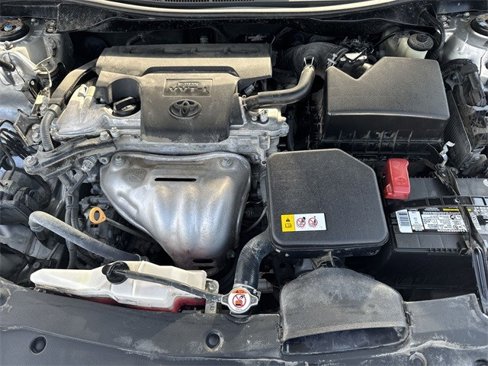 Used 2017 Toyota Camry LE image 32