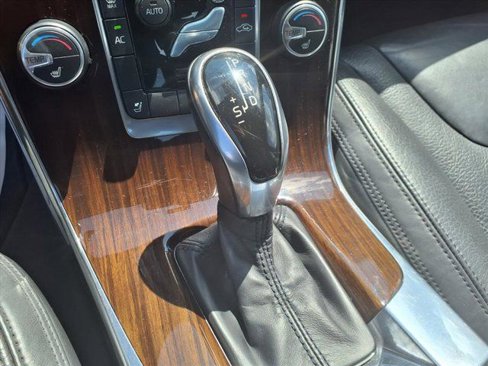 Used 2014 Volvo S60 T5 image 16