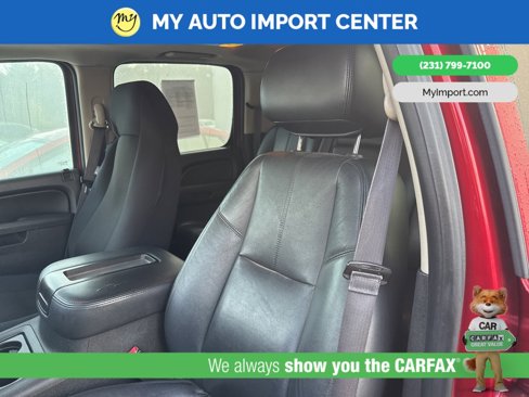 Used 2014 Chevrolet Suburban LT w/ Luxury Package image 7