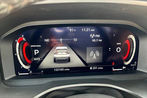 Used 2021 Nissan Rogue Platinum image 12