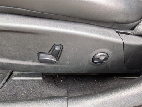 Used 2019 Chrysler 300 Limited image 20