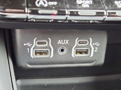 Used 2024 Dodge Durango GT image 33