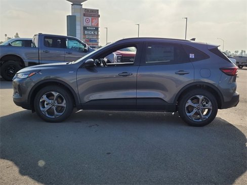 New 2025 Ford Escape ST-Line w/ Cold Weather Package image 4
