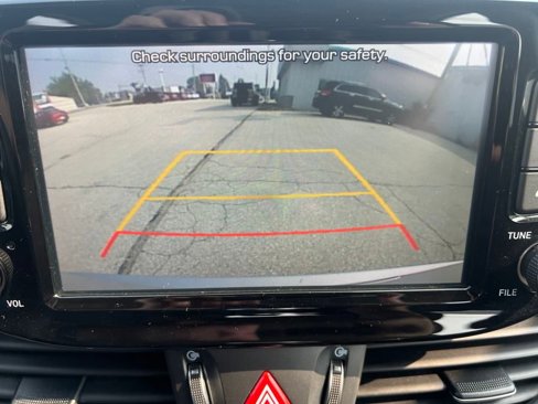 Used 2019 Hyundai Elantra GT image 25