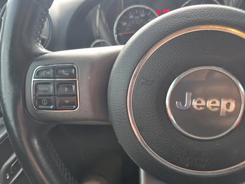 Used 2017 Jeep Wrangler Sport image 24