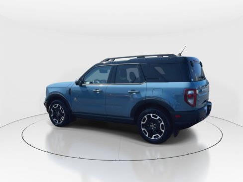 Used 2023 Ford Bronco Sport Outer Banks w/ Tech Package image 6