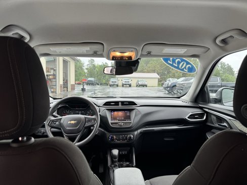 Used 2022 Chevrolet TrailBlazer LT image 28