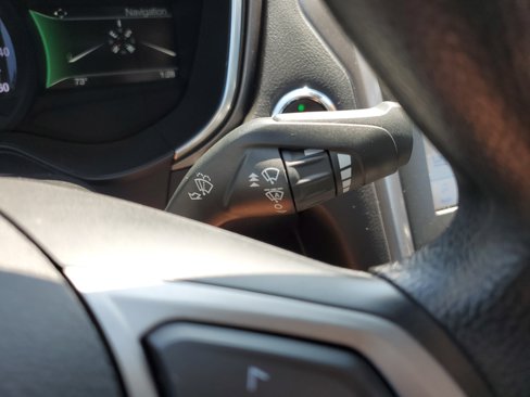 Used 2020 Ford Fusion SE image 19