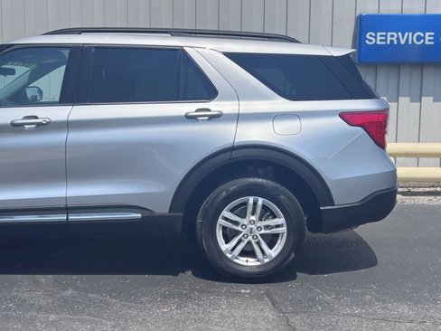 Used 2023 Ford Explorer XLT w/ Equipment Group 202A image 17