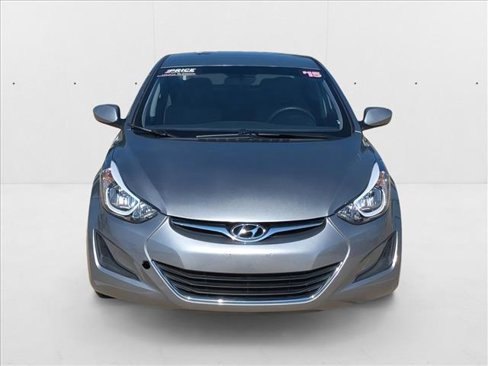 Used 2015 Hyundai Elantra SE image 2
