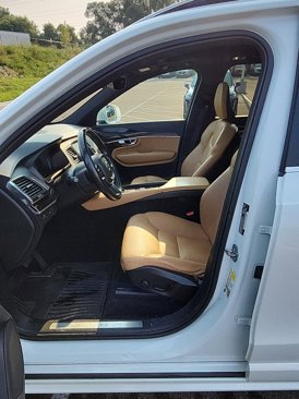 Used 2019 Volvo XC90 T6 Momentum image 5