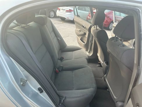 Used 2010 Honda Civic DX-VP image 17