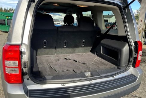 Used 2015 Jeep Patriot Sport image 24