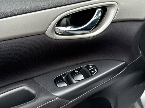 Used 2014 Nissan Sentra SV image 30