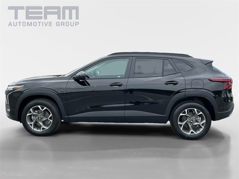 New 2026 Chevrolet Trax LT w/ Driver Confidence Package image 4