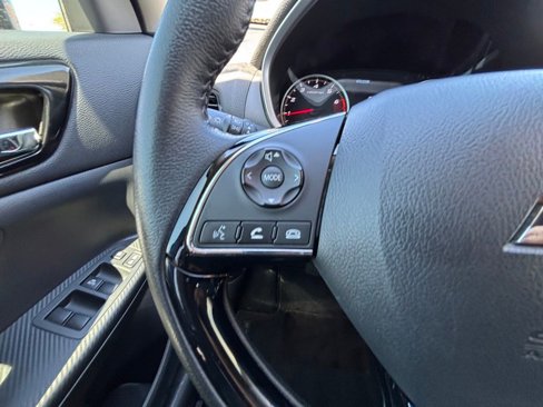 Used 2024 Mitsubishi Eclipse Cross SE image 24
