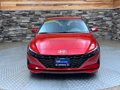 Used 2022 Hyundai Elantra SEL w/ Preferred Accessory Package image 2