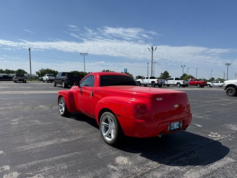Used 2003 Chevrolet SSR image 8