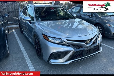 Used 2022 Toyota Camry XSE image 1