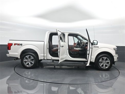 Used 2018 Ford F150 Platinum w/ Equipment Group 701A Luxury image 27