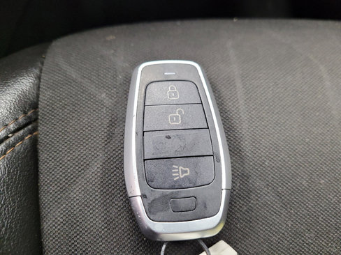 Used 2019 Chevrolet Trax LT w/ LT Convenience Package image 32
