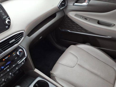 Used 2020 Hyundai Santa Fe Limited image 24