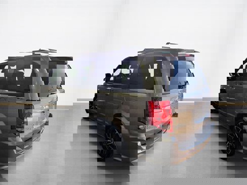 Used 2019 Dodge Grand Caravan SE image 6
