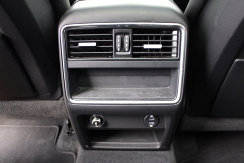 Used 2023 Porsche Cayenne image 27