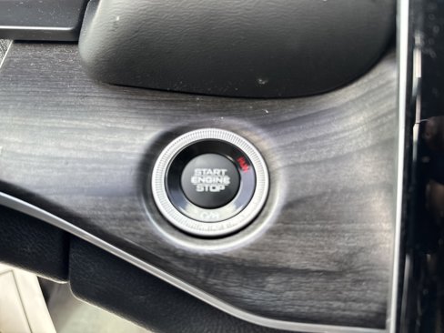 Certified 2021 Jeep Grand Cherokee L Limited image 27