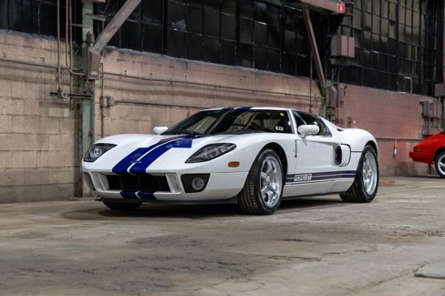 Used 2006 Ford GT image 34