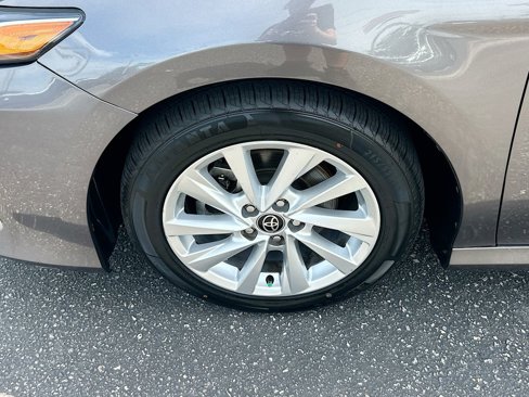 Used 2023 Toyota Camry LE image 29