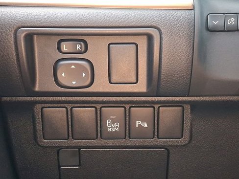 Used 2015 Lexus ES 300h image 27