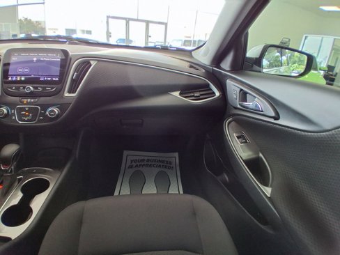 Used 2021 Chevrolet Malibu RS image 11