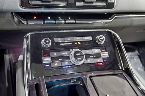 Used 2019 Lincoln Navigator Reserve image 26