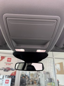 Used 2021 Ford Escape Titanium image 22