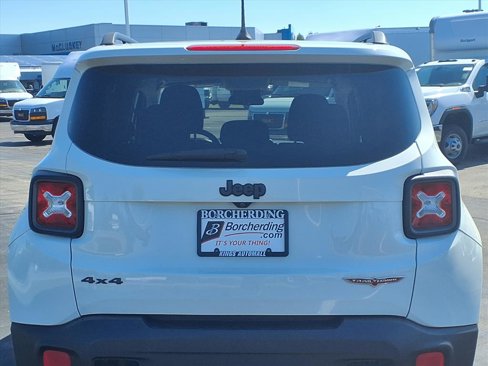 Used 2016 Jeep Renegade Trailhawk image 25