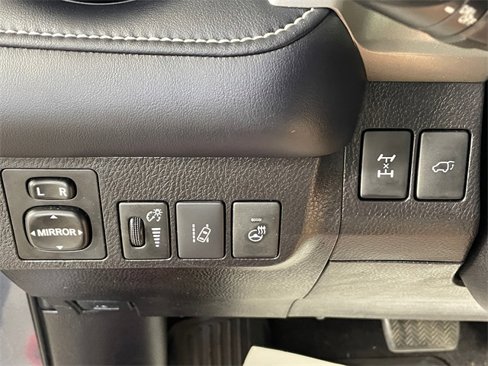 Used 2018 Toyota RAV4 Adventure image 15