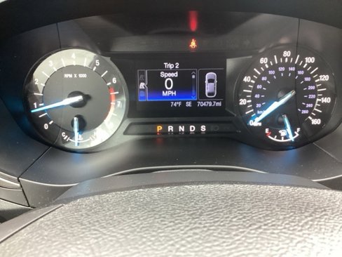 Used 2017 Ford Fusion SE image 16