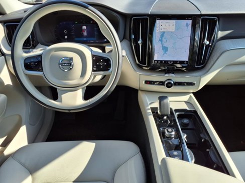 Certified 2023 Volvo XC60 B5 Plus w/ Protection Package Premier image 13