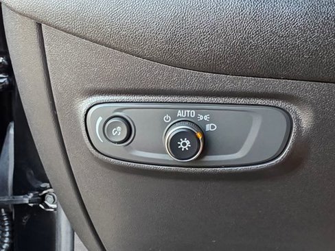 Used 2022 Chevrolet Equinox LT image 39