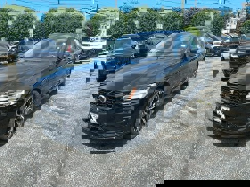 Certified 2025 Volvo S60 B5 Core image 1