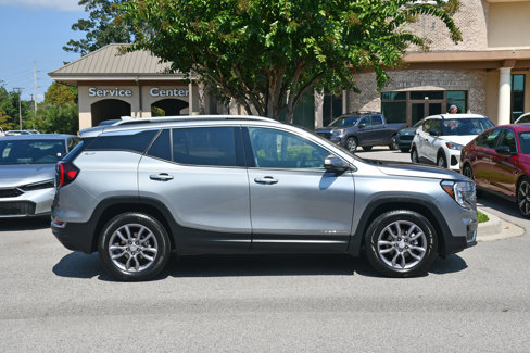 Used 2023 GMC Terrain SLT image 5